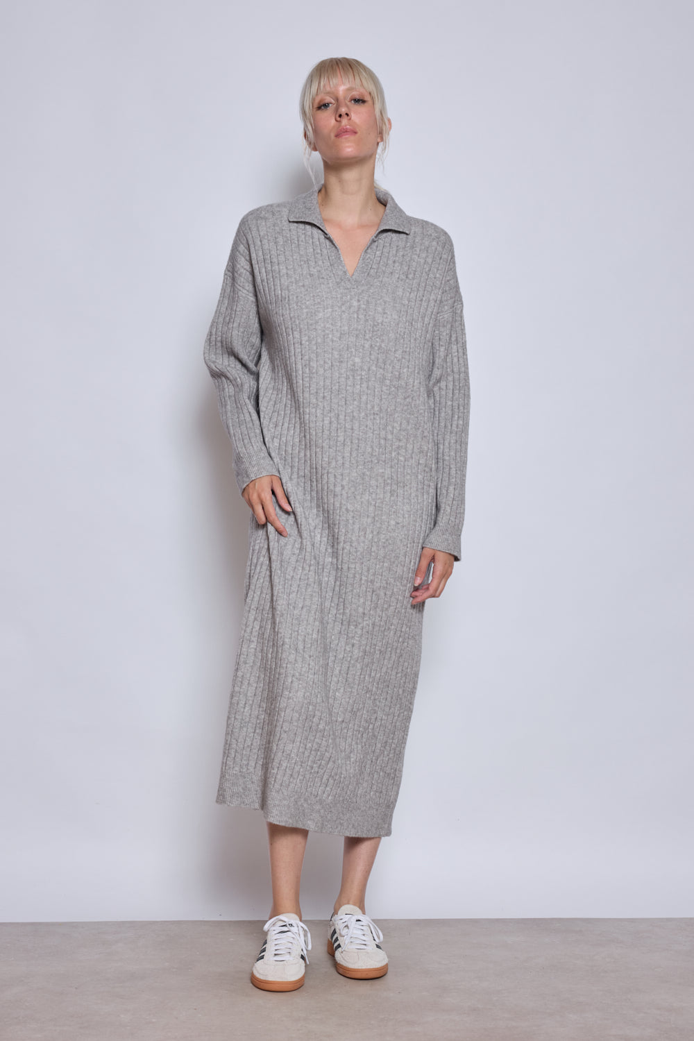 ROBE ANNA GRISE