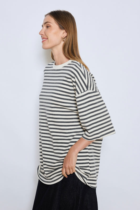 T-SHIRT NINA GRIS