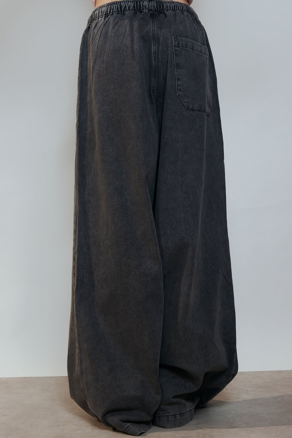 PANTALON AMBRE GRIS