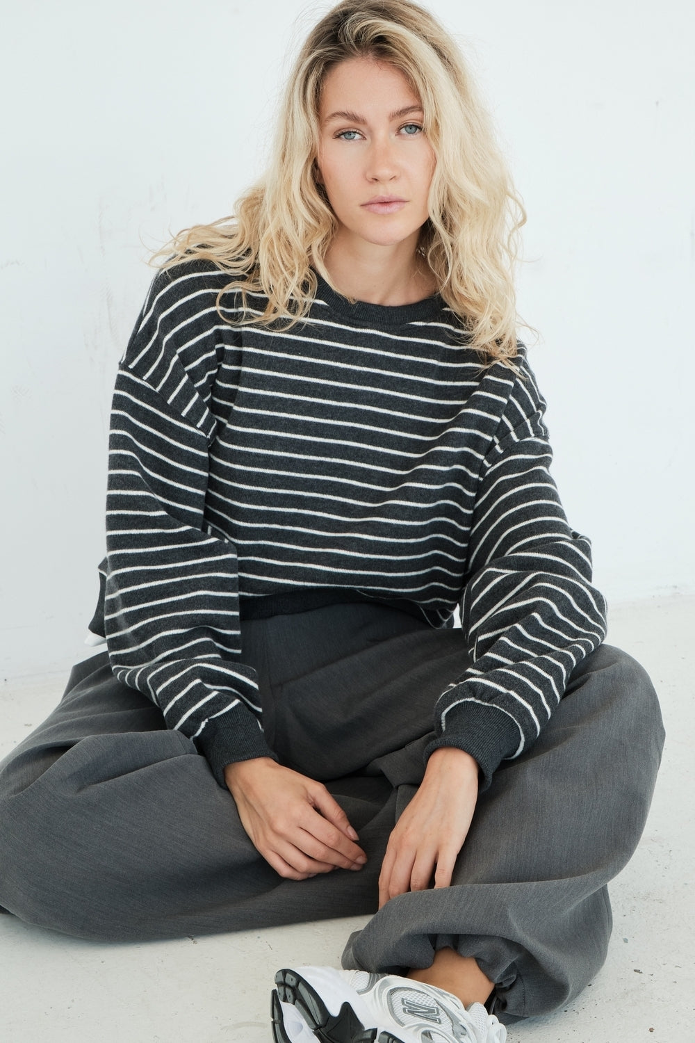 PULL ELOWEN GRIS FONCE