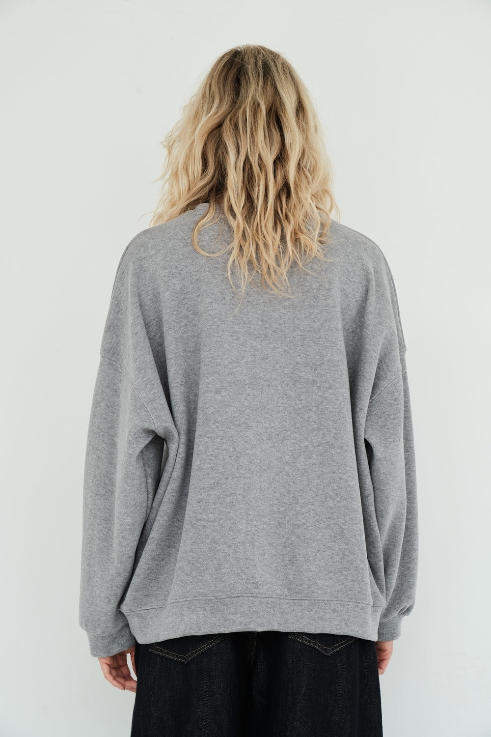 SWEAT BILLIE GRIS