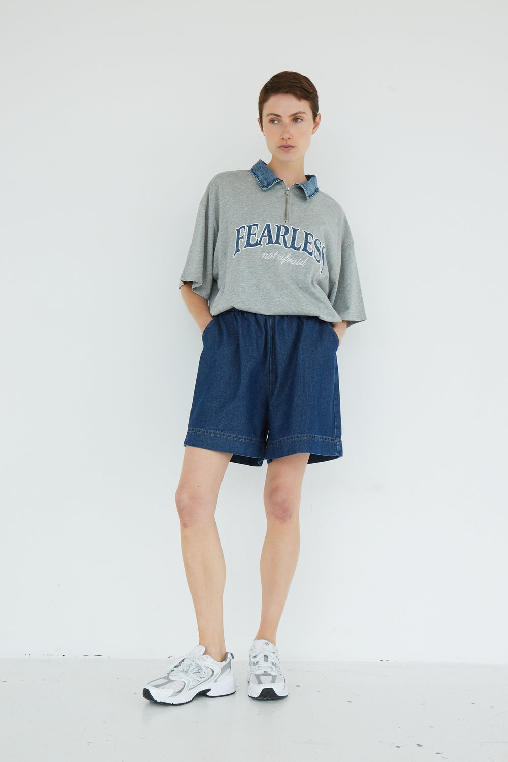 T-SHIRT FEARLESS GRIS