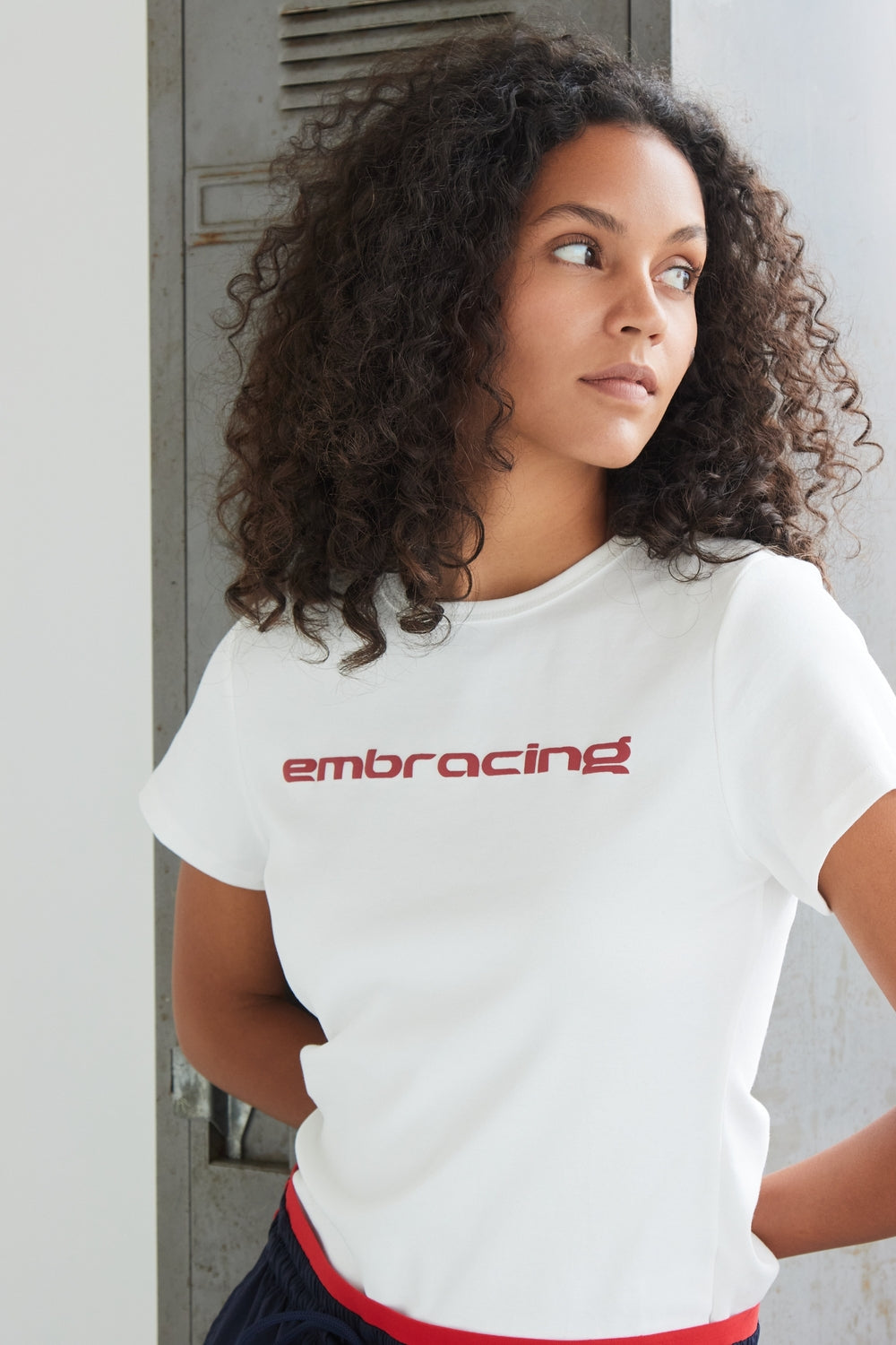 T-SHIRT EMBRACING BLANC