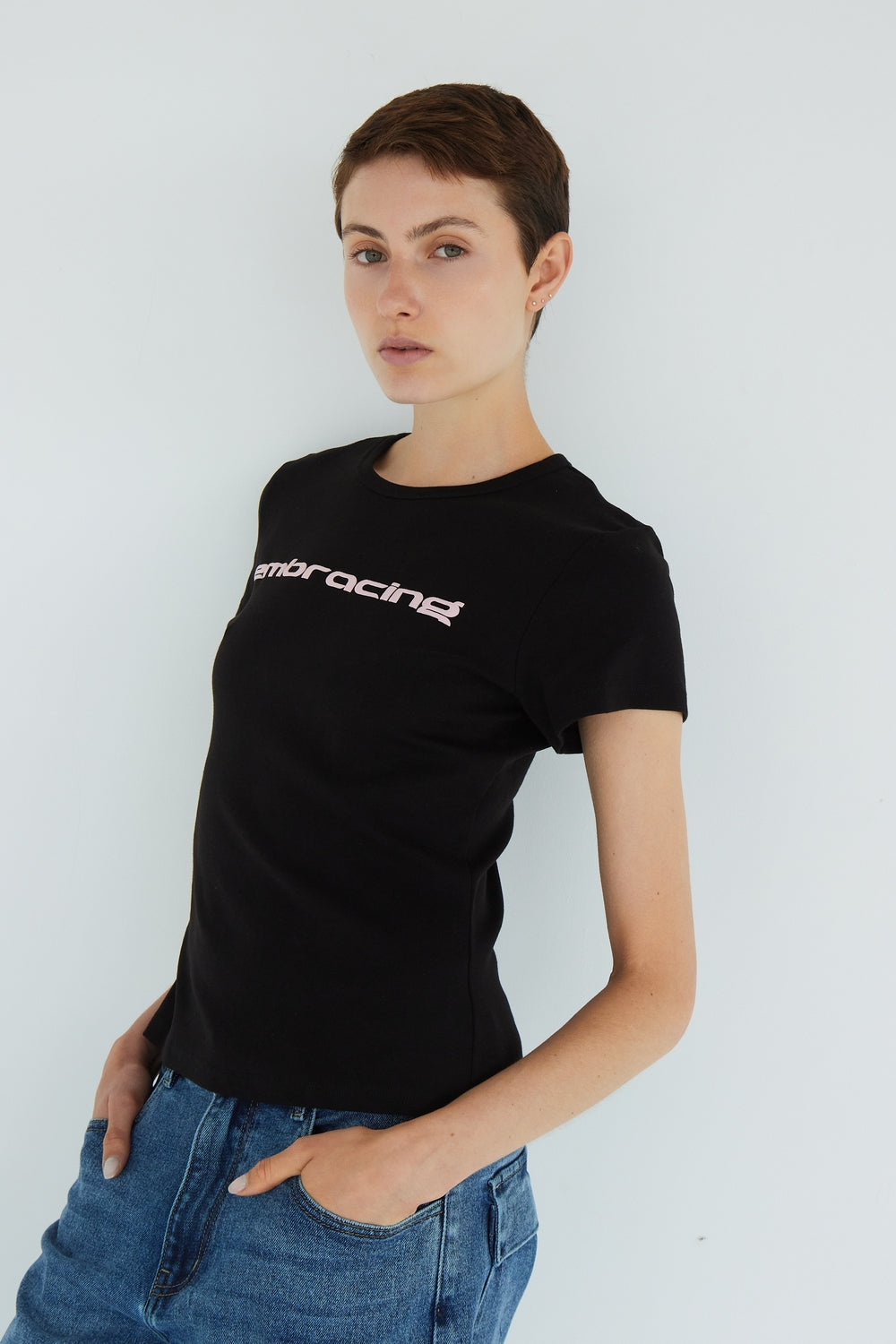 T-SHIRT EMBRACING NOIR
