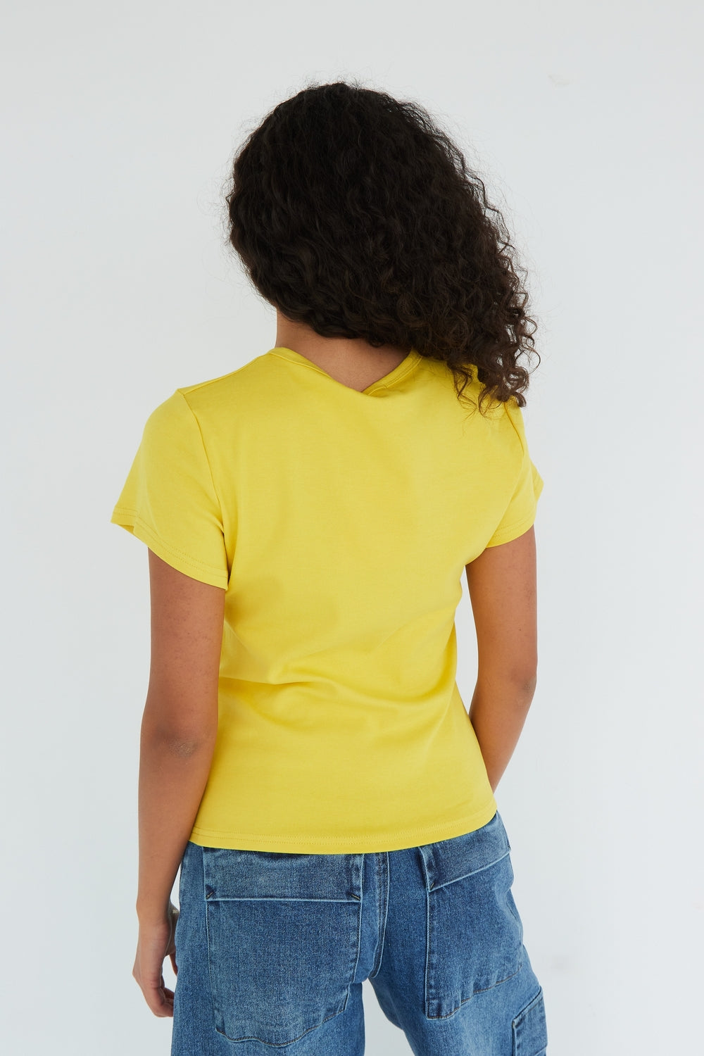 T-SHIRT EMBRACING JAUNE