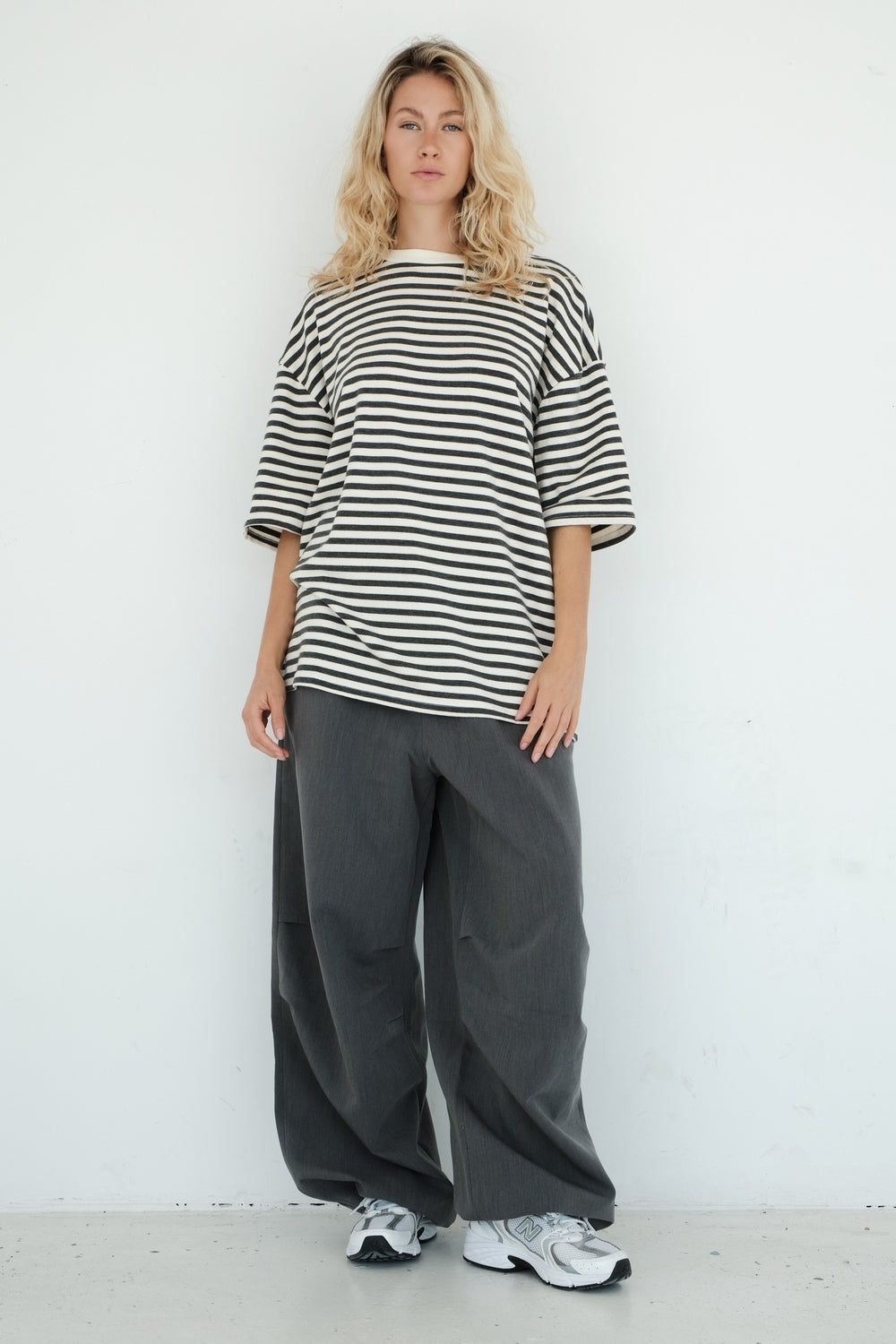 T-SHIRT MONA GRIS
