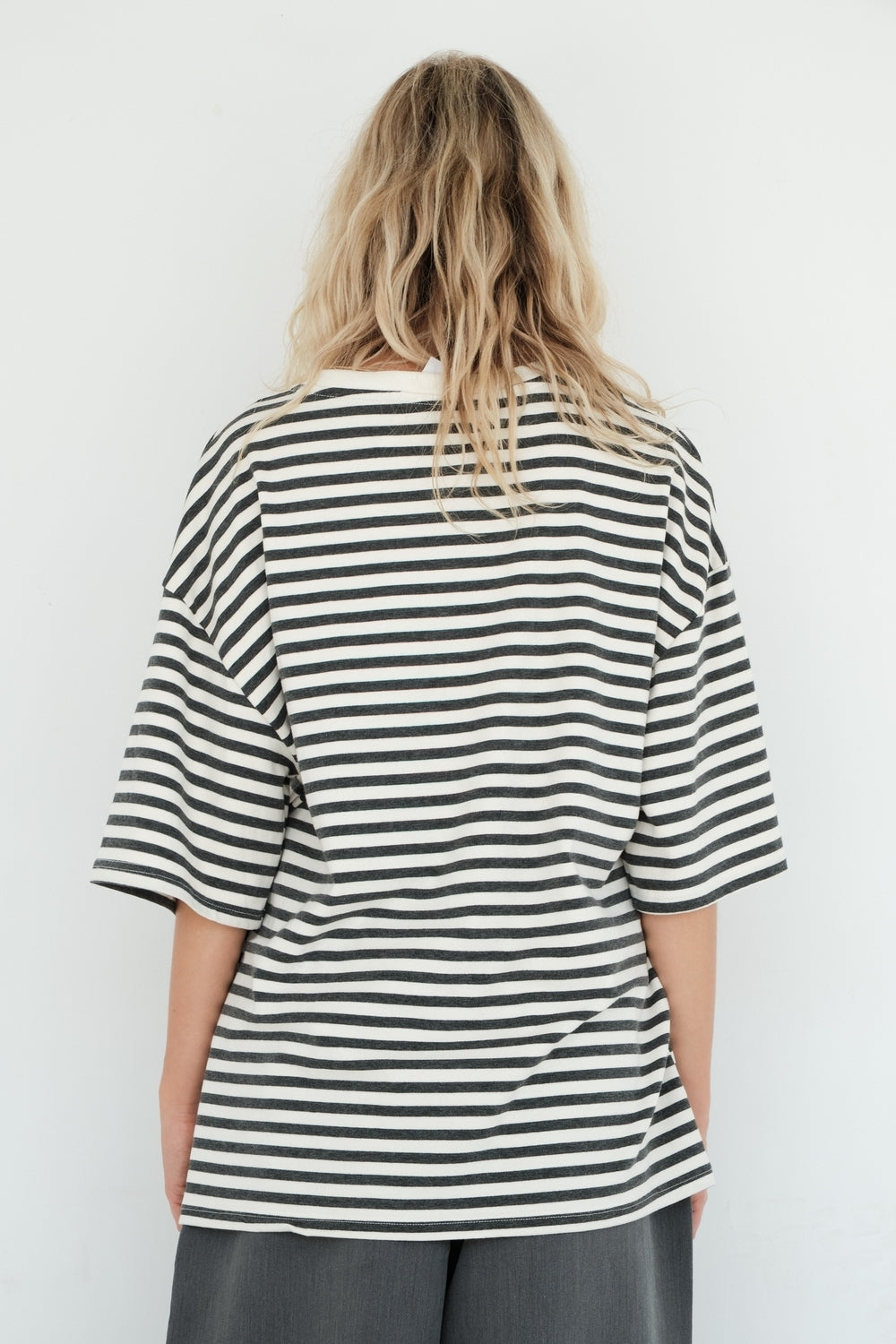 T-SHIRT MONA GRIS