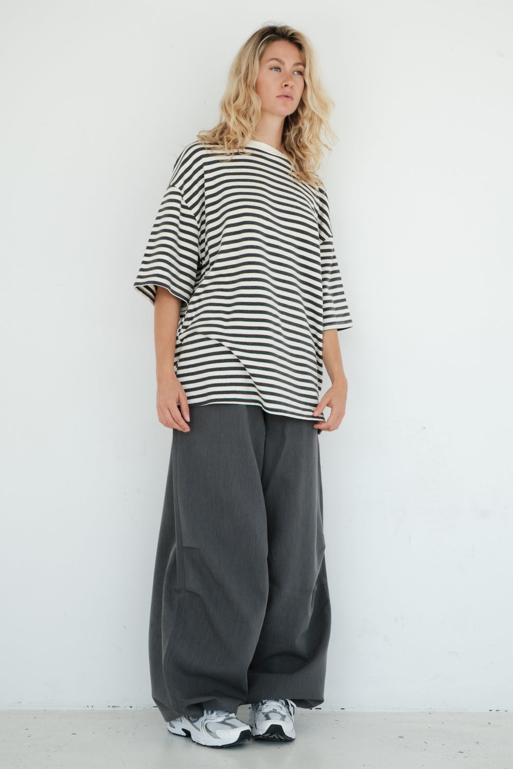T-SHIRT MONA GRIS