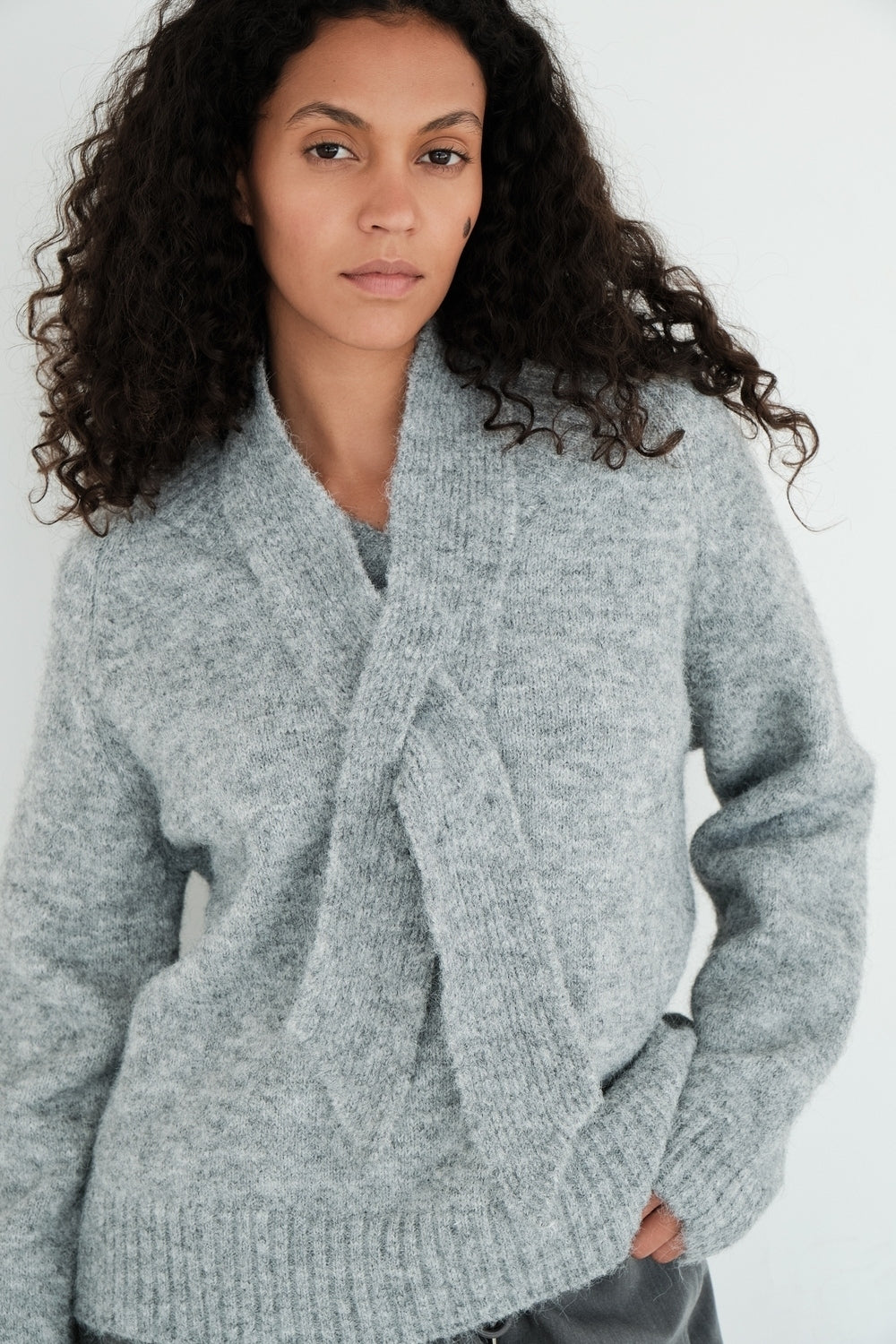 KENZA GREY SWEATER