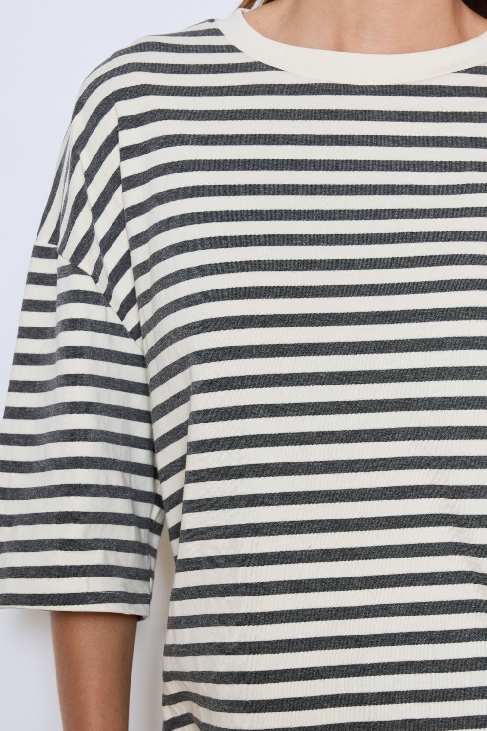 T-SHIRT NINA GRIS
