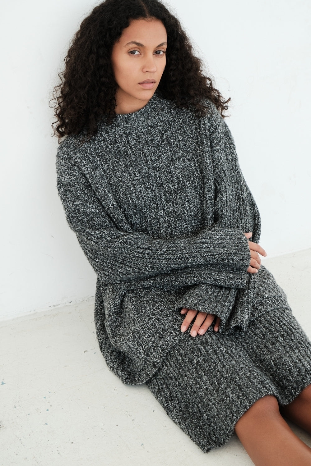 GREY TILDA SWEATER