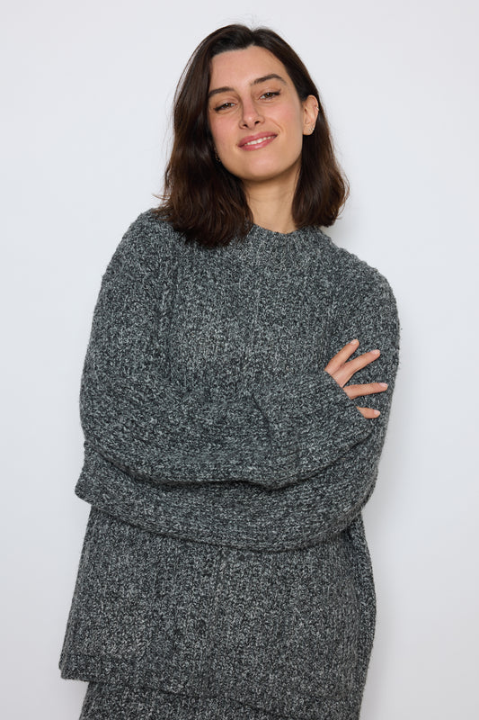 PULL TILDA GRIS
