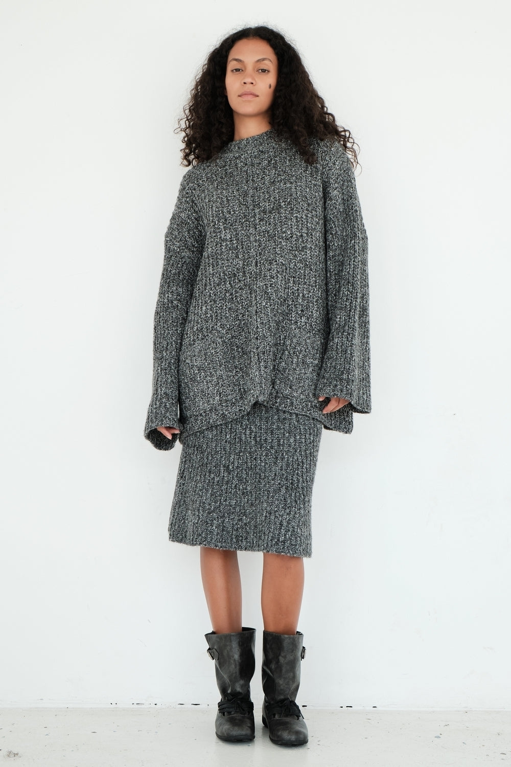 GREY TILDA SWEATER