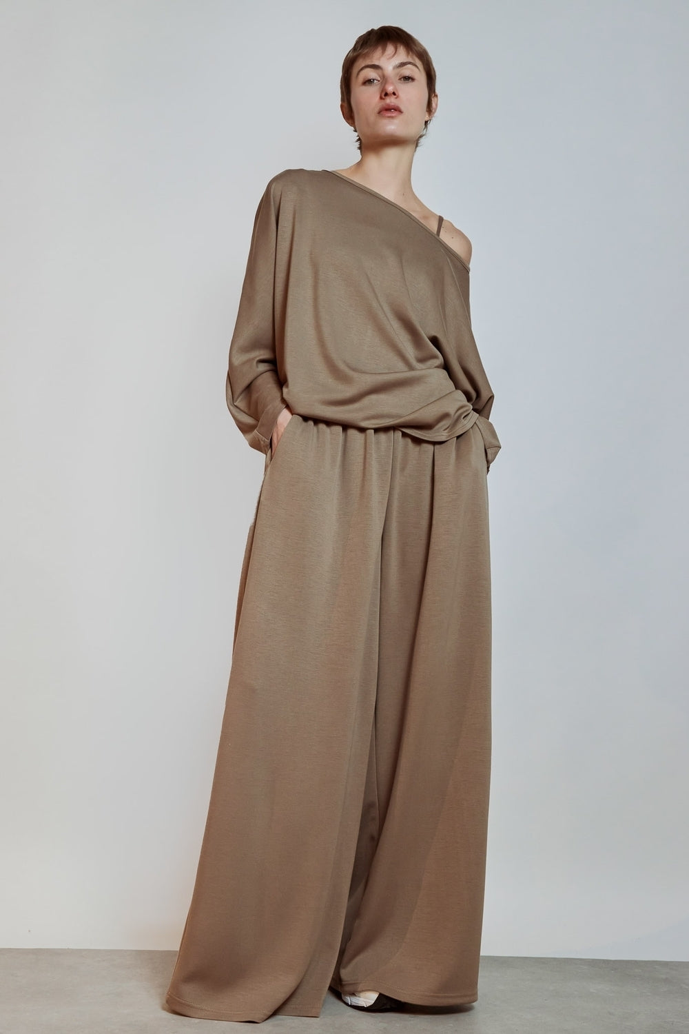 COLIN CHOCOLATE TROUSERS