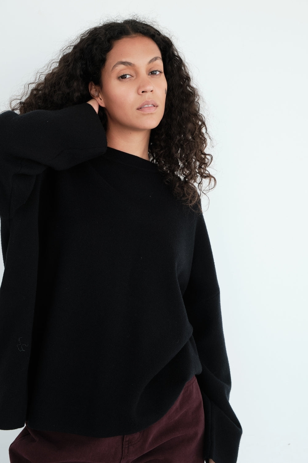 KAEL BLACK SWEATER