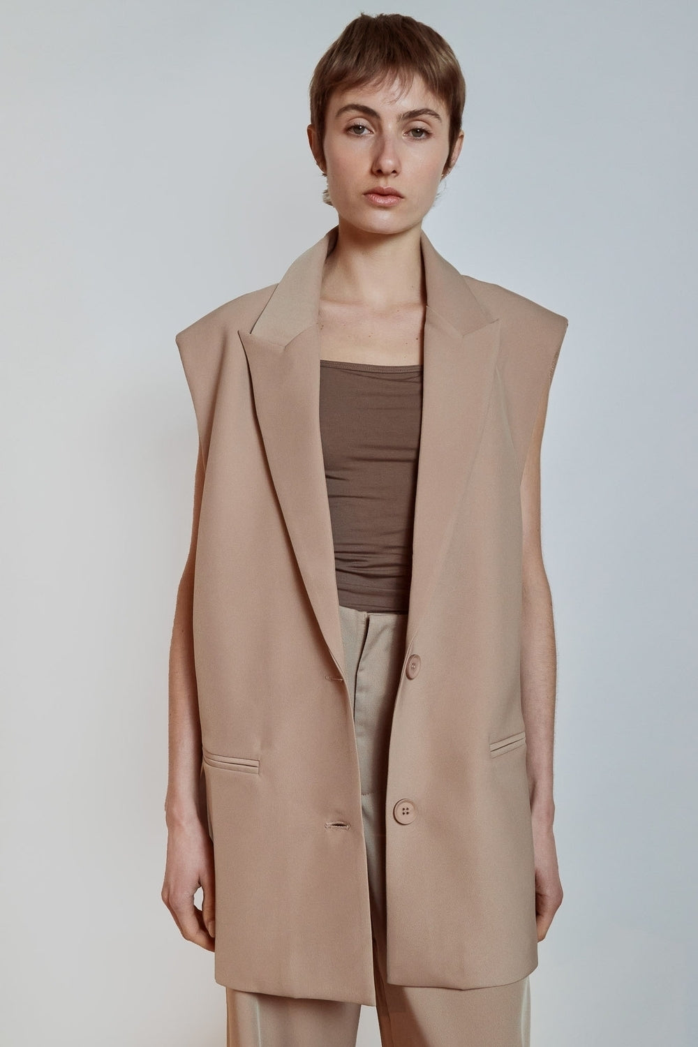 VESTE SANS MANCHES NEA BEIGE