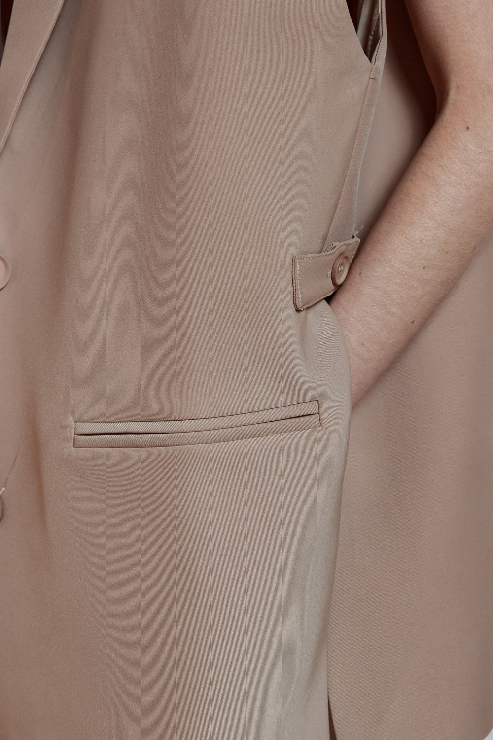VESTE SANS MANCHES NEA BEIGE