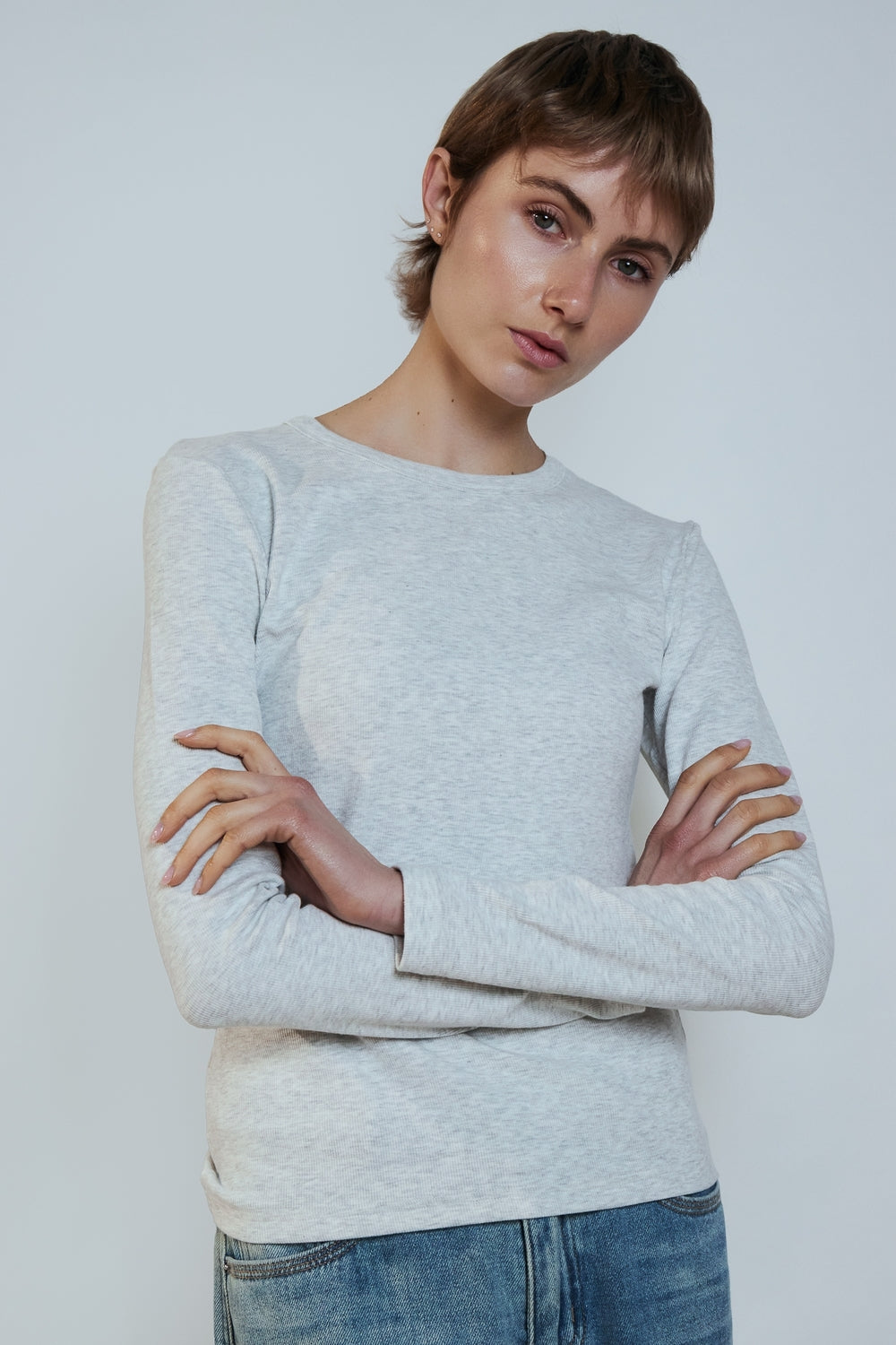 TOP NOAH GRIS