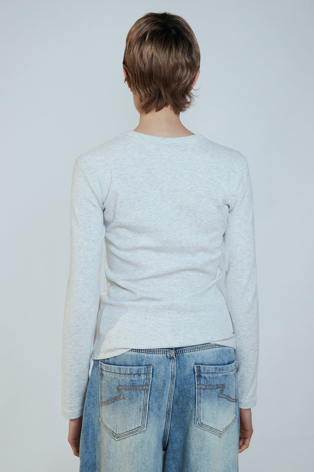 TOP NOAH GRIS