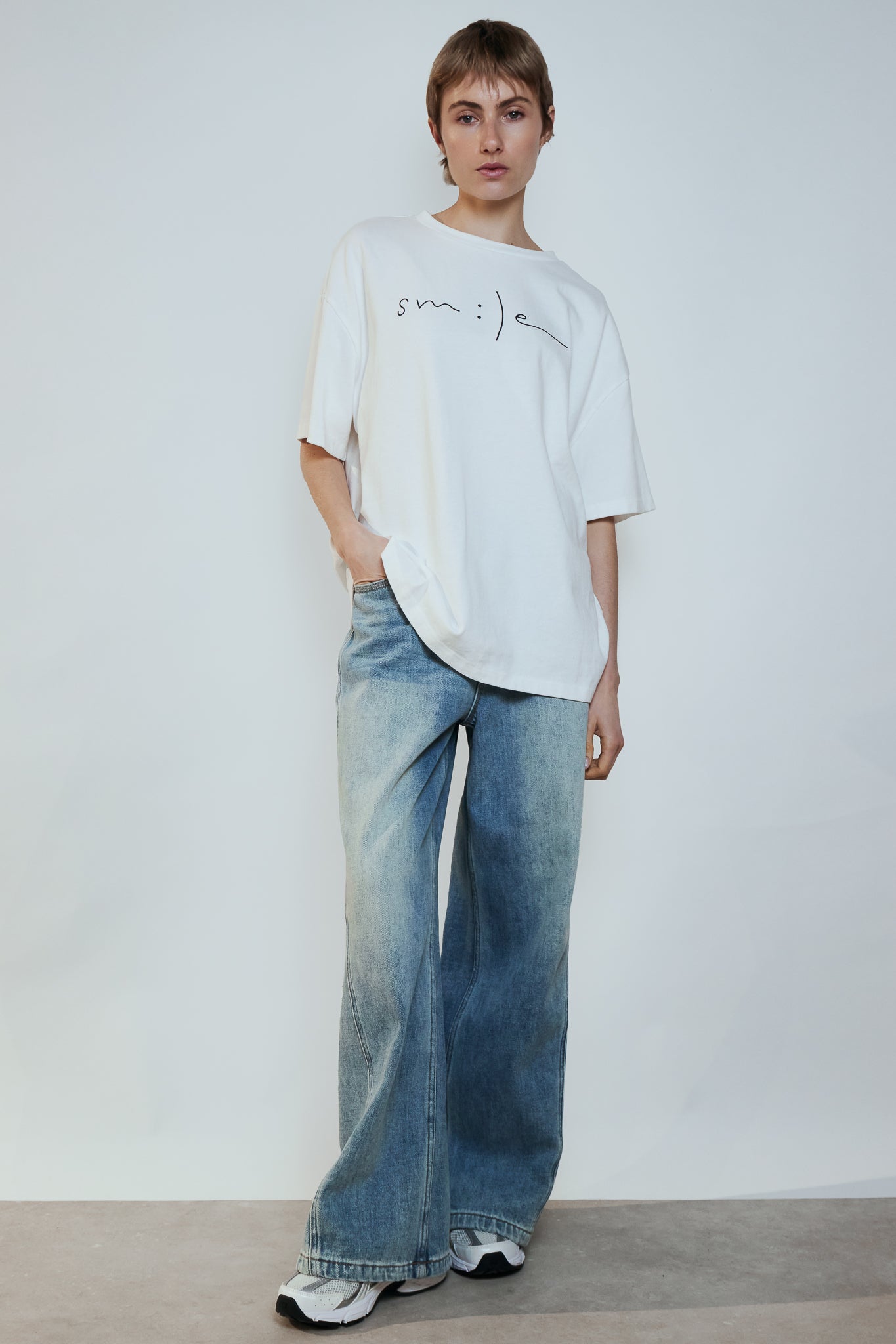 T-SHIRT SMILE BLANC