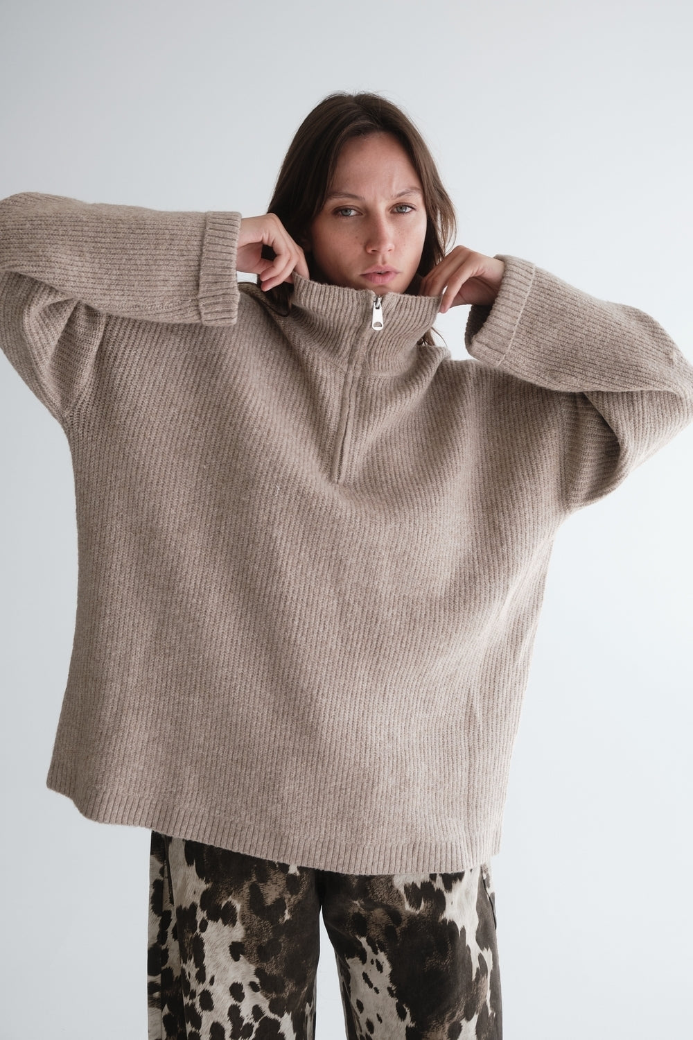 PULL TOVE TAUPE