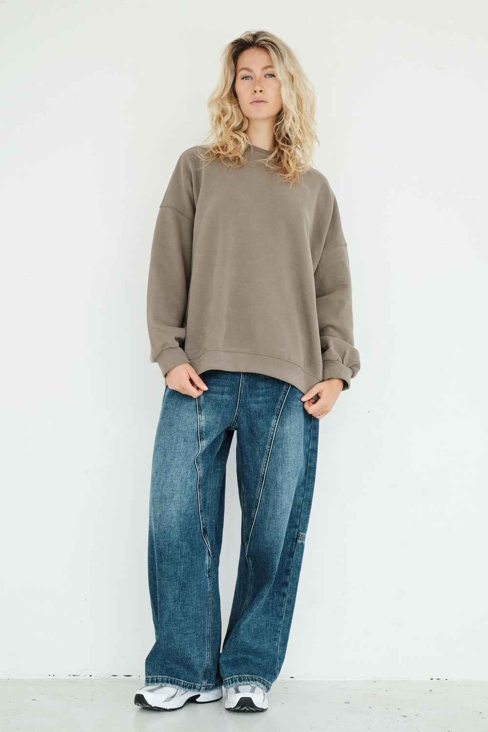 SWEAT CHRISTINE KAKI
